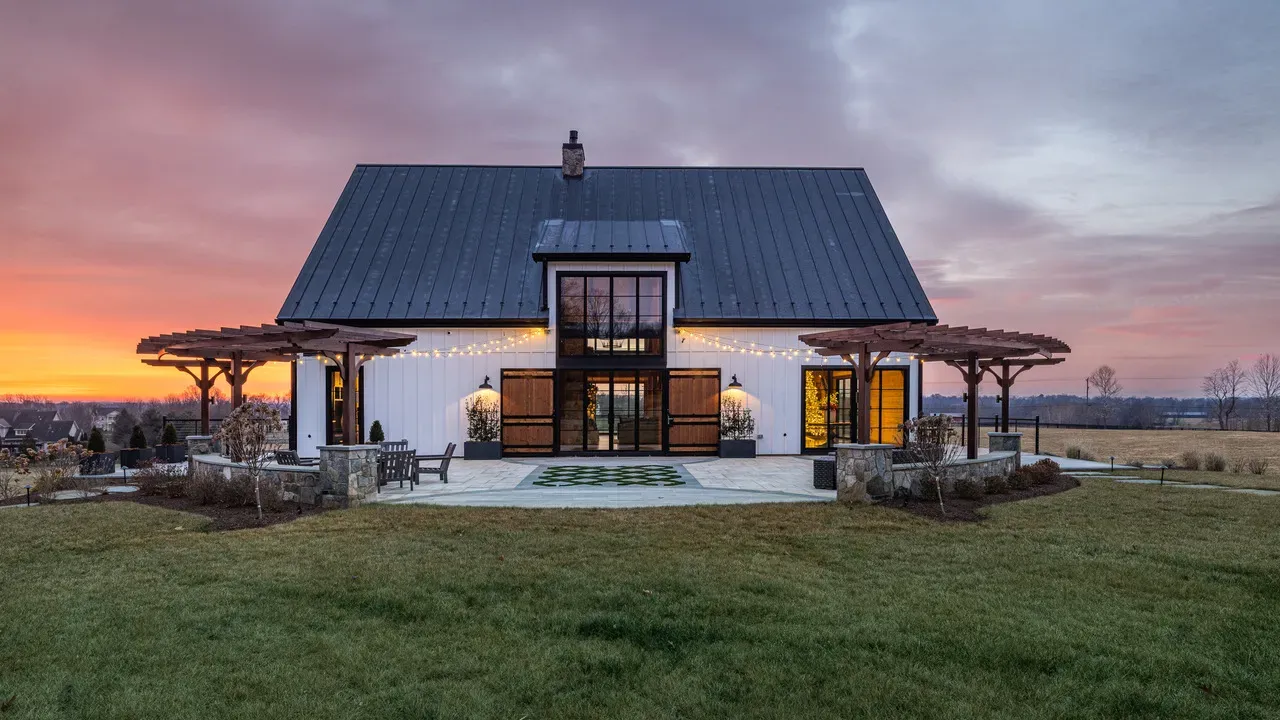 Mountain View Estate timber frame home exterior with panoramic mountain views in Western Loudoun County